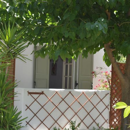 Anna George Studios Stafylos Exterior foto